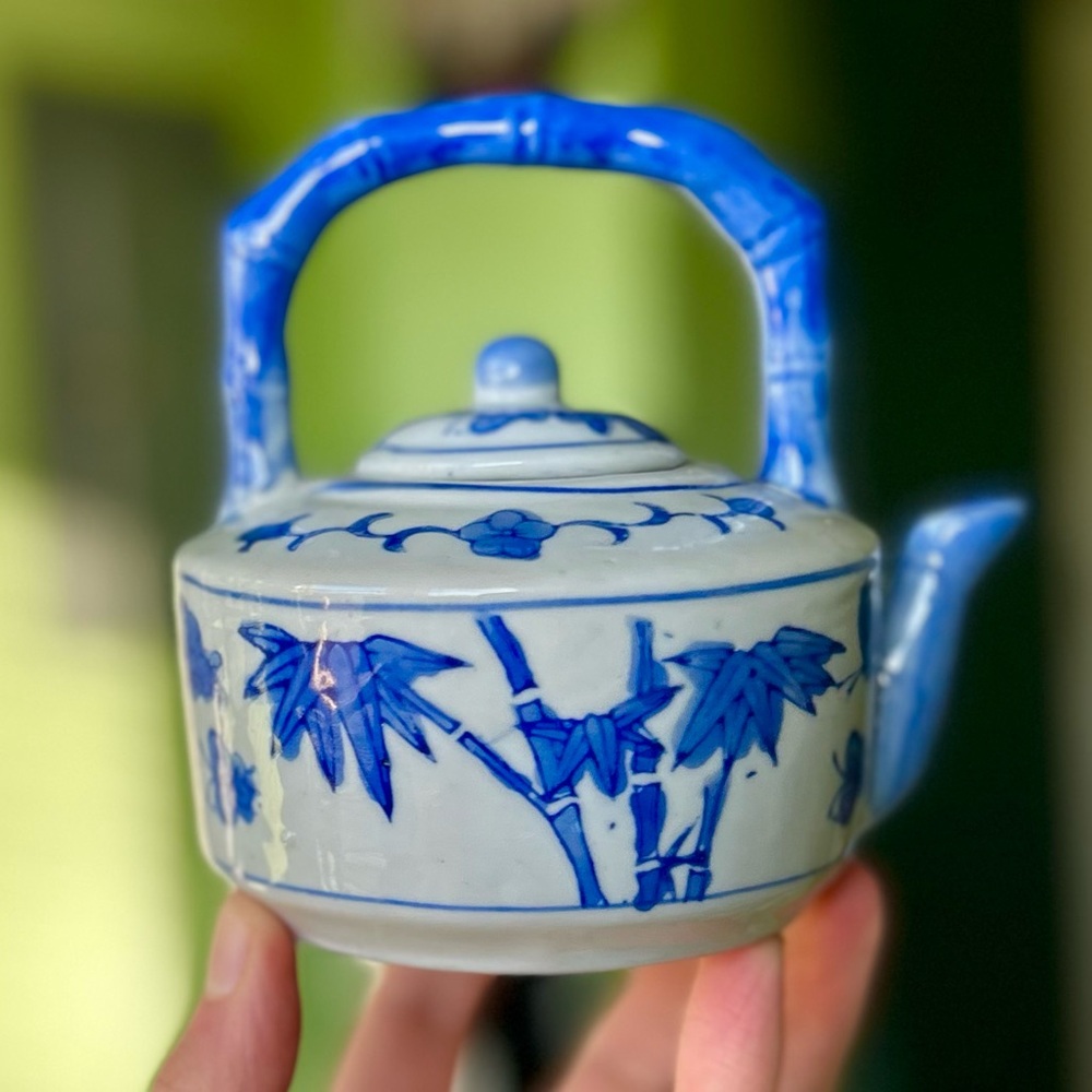 VTG Floral Blue Oriental Butterfly Bamboo Handle Tea Teapot